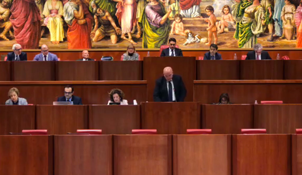 Regione: ok del consiglio al Documento di Economia e Finanza con astensione dei "Moderati" 