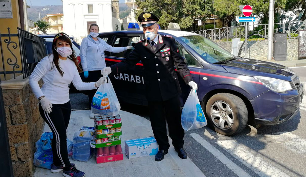 Carabinieri di Pianopoli e Feroleto consegnano alimenti a famiglie in difficoltà