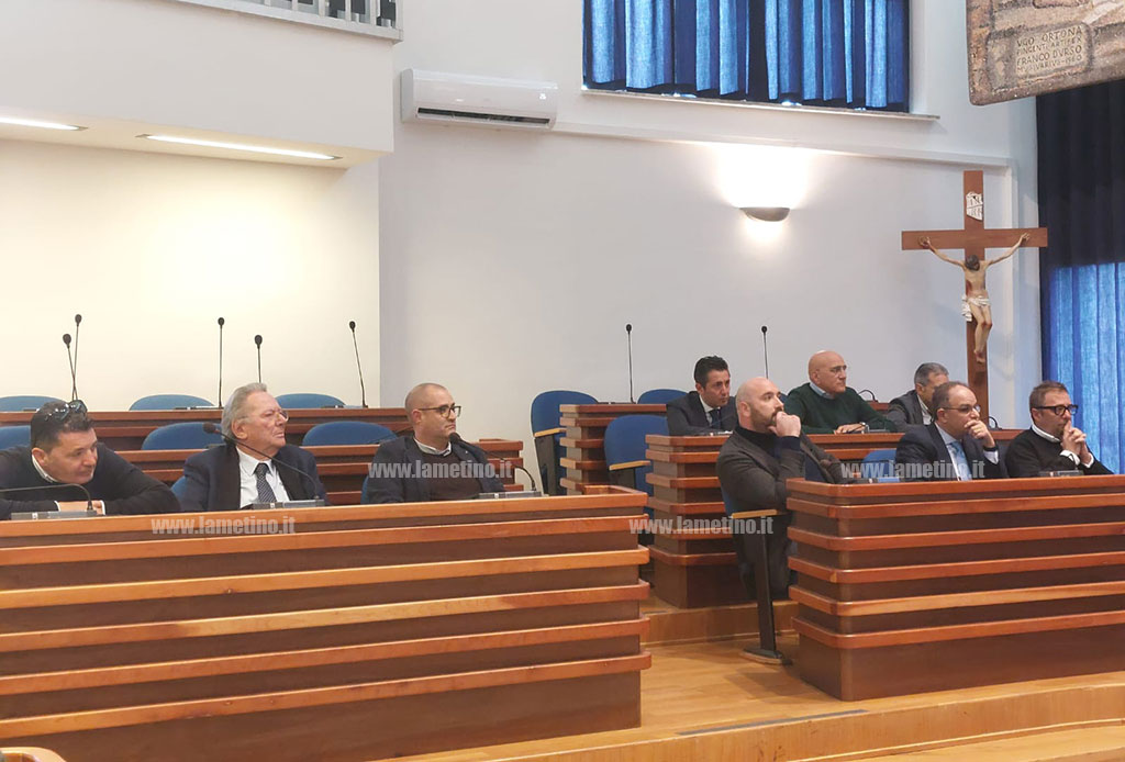 consiglieri-provinciali-2024777-ae0b-2b3cf45d05cb_926f9.jpg