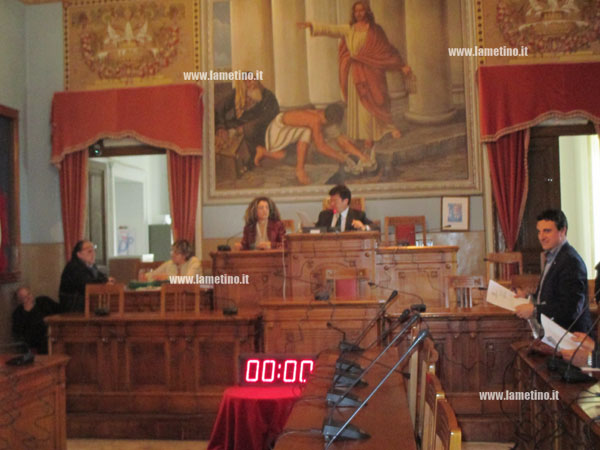 Lamezia: Consiglio comunale salta seduta, entro domani interrogazioni e mozioni
