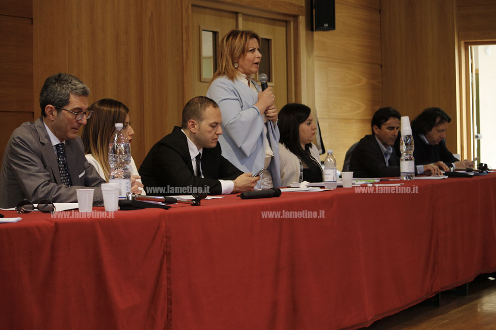 consiglio-3.jpg