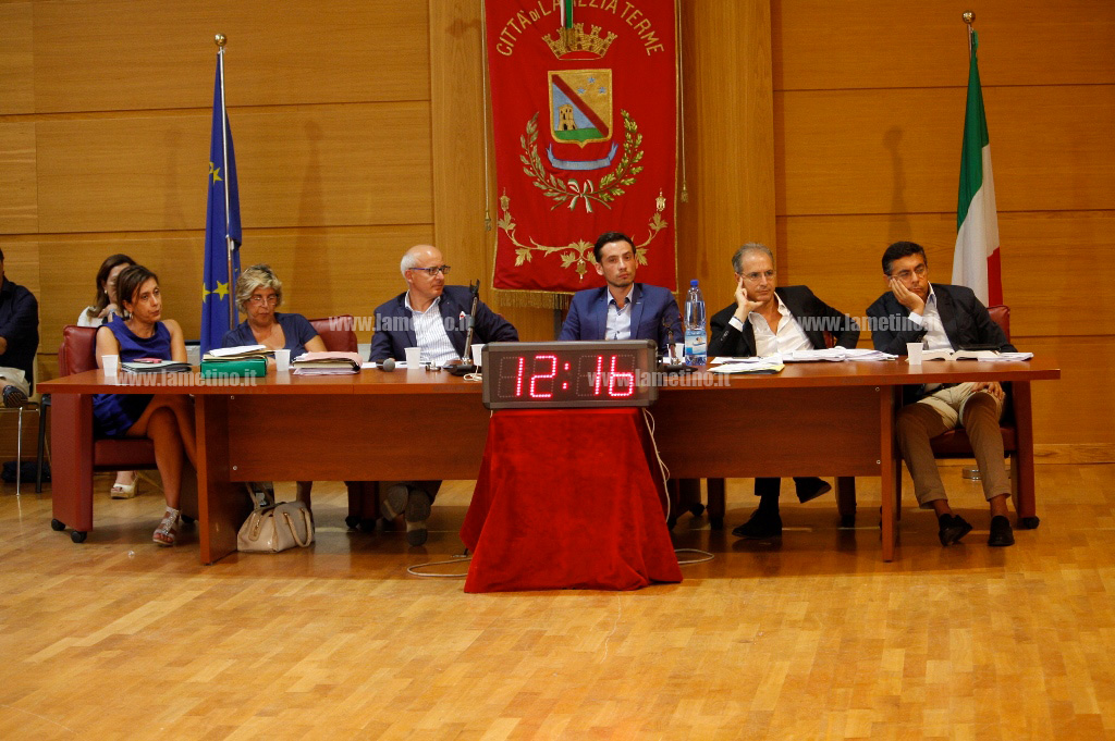 Lamezia: Consiglio comunale, approvato bilancio consuntivo 2014