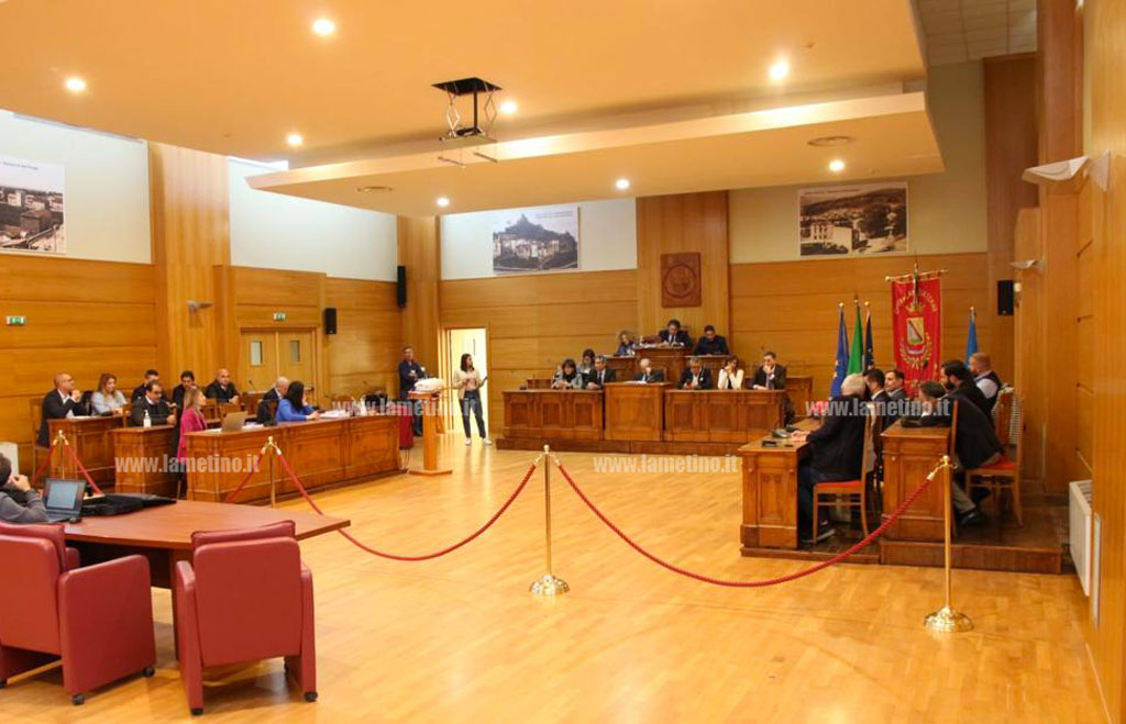 Lamezia, dal civismo alla svolta di centrodestra: le grandi manovre in vista di europee e comunali
