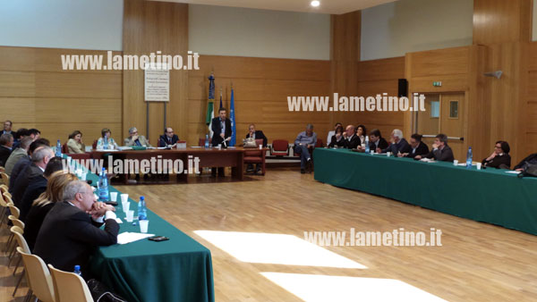 Lamezia: Il centro destra "salva" il Sindaco fino al 2014