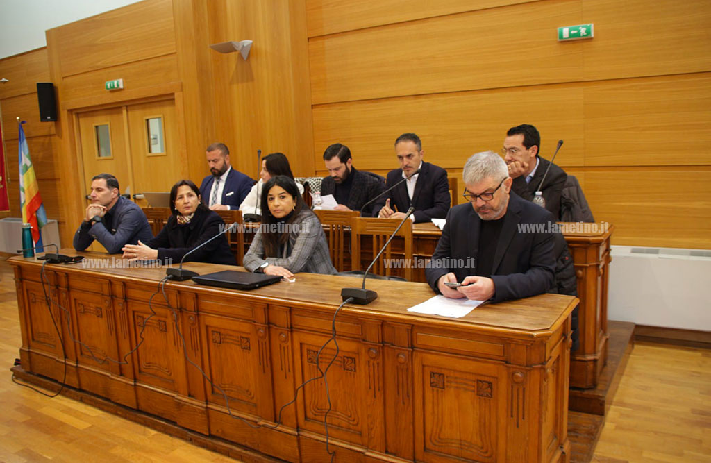 consiglio-comunale-lamezia-6420233d0_49a02.jpg