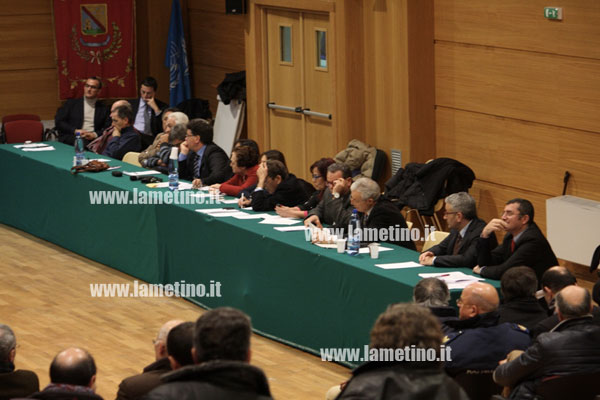 consiglio-comunale-lamezia-gennaio-2014-maggioranza.jpg