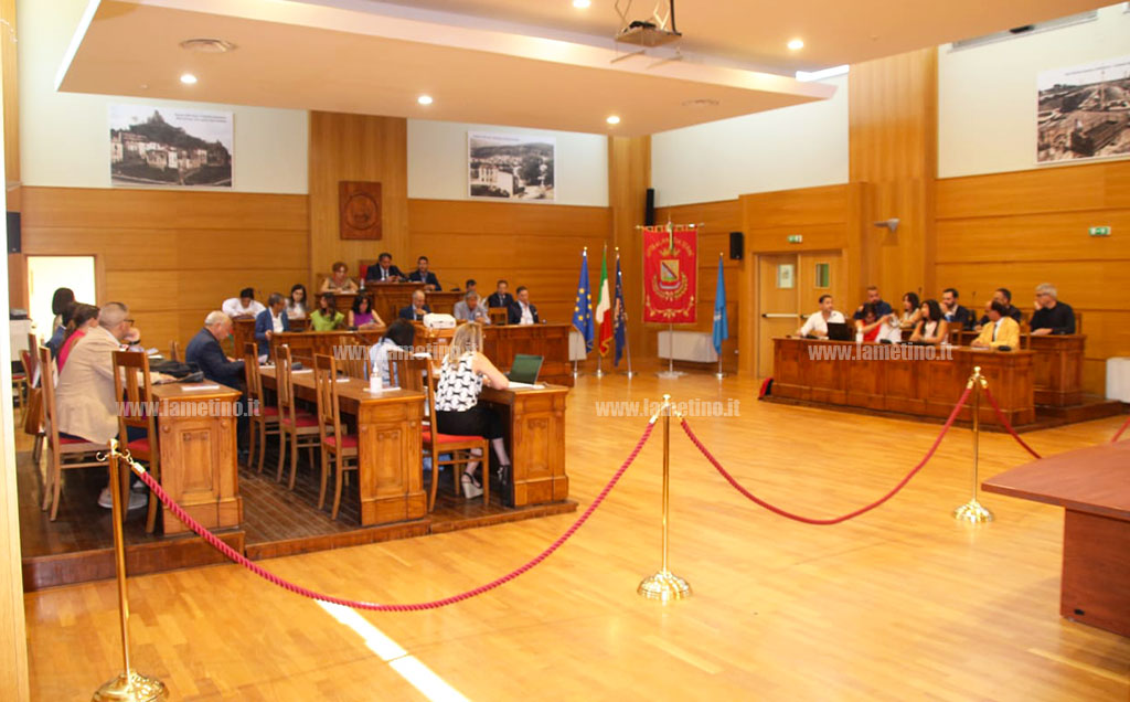 Lamezia: revisori critici sul disavanzo, Consiglio approva nuove aliquote comunali