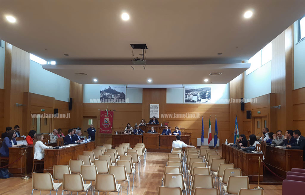 Lamezia, il Consiglio comunale dice sì a modifiche Regolamento Tari e delle entrate