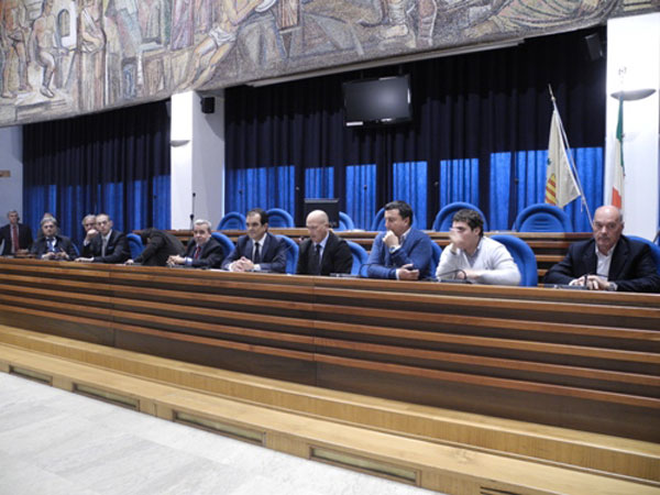Calabria: Torna a riunirsi il 29 dicembre consiglio provincia di Catanzaro, 21 punti odg