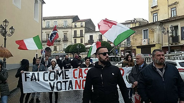Lamezia, Casapound contro ministro Boschi: “Basta passerelle”