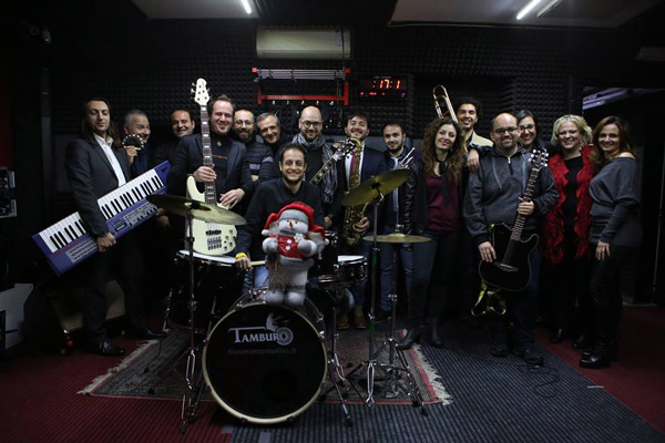 Lamezia, Natale e solidarietà con lo show musicale “Controvento Christmas… & friends” il 27 dicembre al teatro Costabile