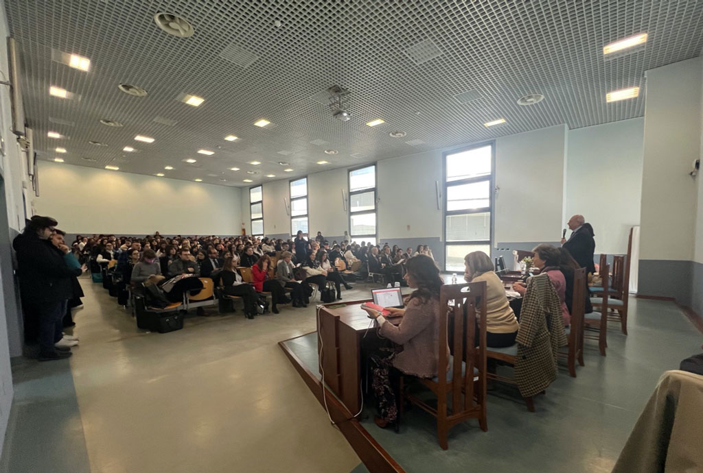 convegno-violenza-economica-liceo-fiorentino_44d2d.jpg