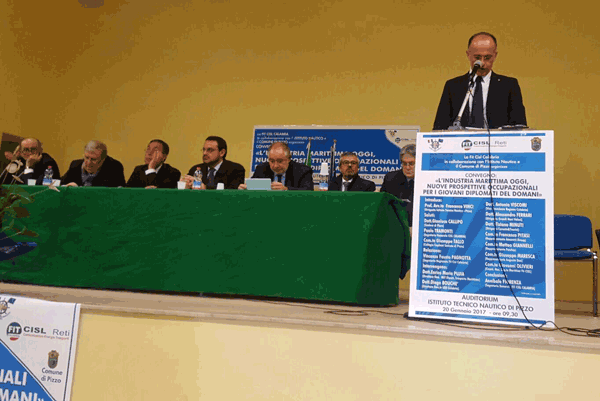 Il convegno sul futuro dell’industria marittima all’Istituto nautico di Pizzo