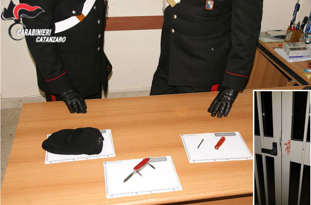 Coppia di fidanzati tenta di entrare in un edificio scolastico a Botricello, fermati da carabinieri