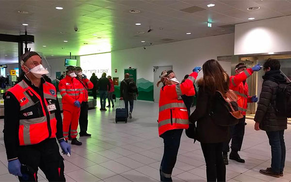Coronavirus, esami su donna fermata in aeroporto Lamezia danno esito negativo