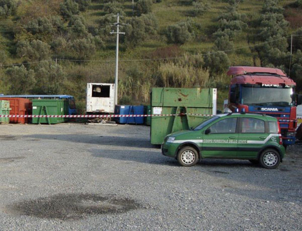 corpo-forestale-auto-cosenza.jpg