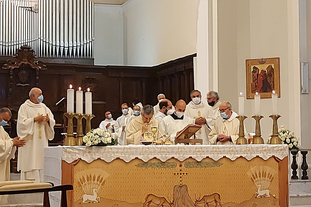 Corpus Domini, vescovo Schillaci: “Chiesa di Lamezia sia sempre più eucaristica”