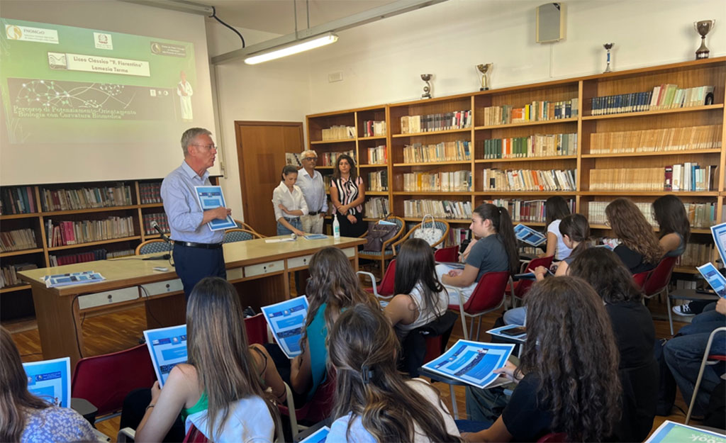 corso-curvatura-biomedica-al-Liceo-Fiorentino-06.10.2023_89ad1.jpg