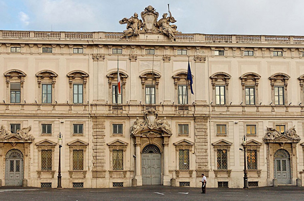 Sanità, Consulta boccia legge regionale su integrazione degli ospedali di Catanzaro