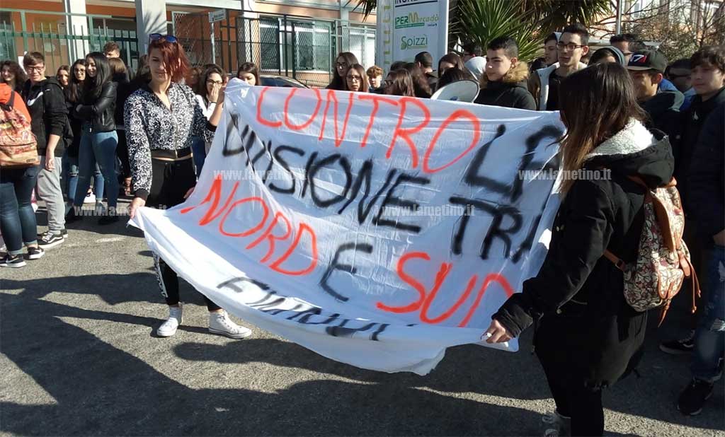 corteo-regionalizzazione-2019-lamezia.jpg