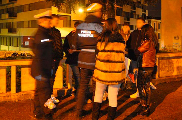 Coronavirus, il sindaco di Cosenza invia i vigili urbani all'autostazione per controllare arrivi da zone rosse