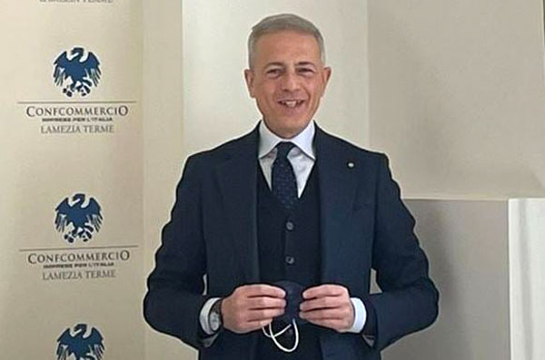 cotroneo-conf-commercio3596467275517647_n_30481.jpg