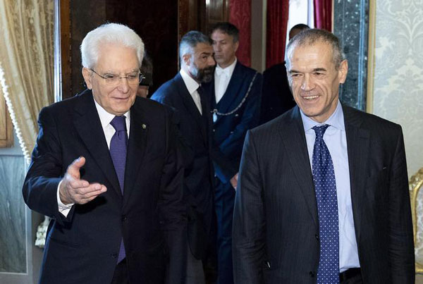 Cottarelli riceve incarico da Mattarella: "Senza fiducia elezioni dopo agosto"