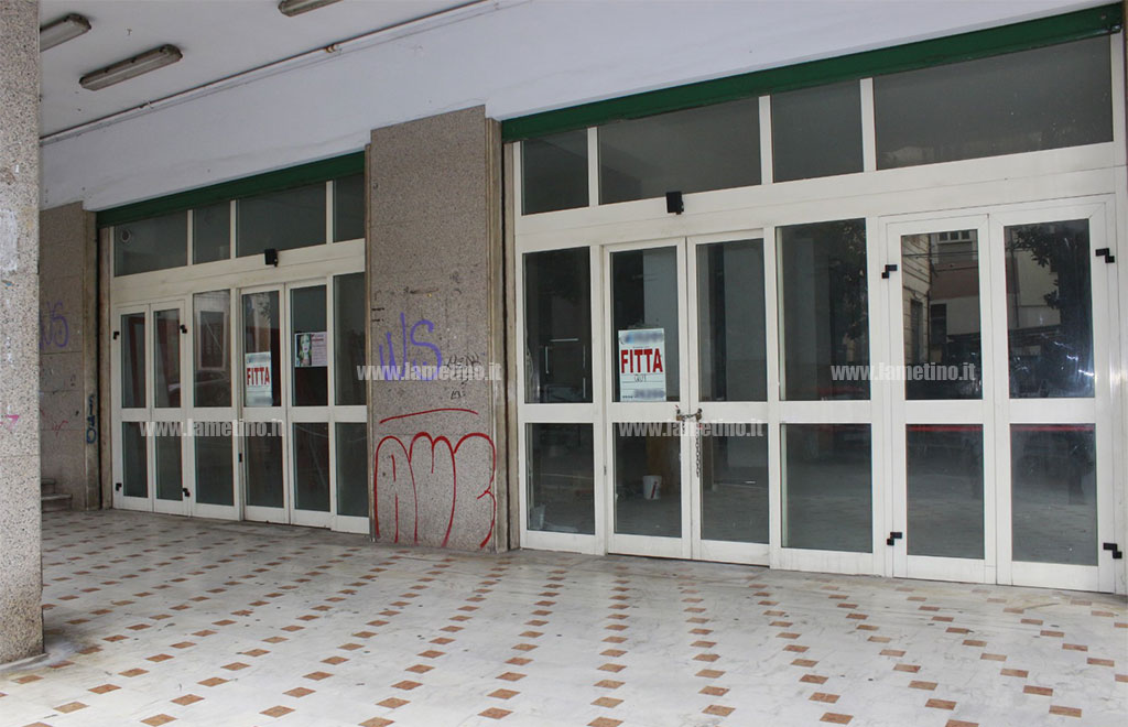 crisi-nera-negozi-centro-2020.jpg