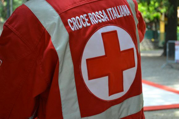 Coronavirus, allestiti due stand per tamponi a Oppido Mamertina in "zona rossa" 