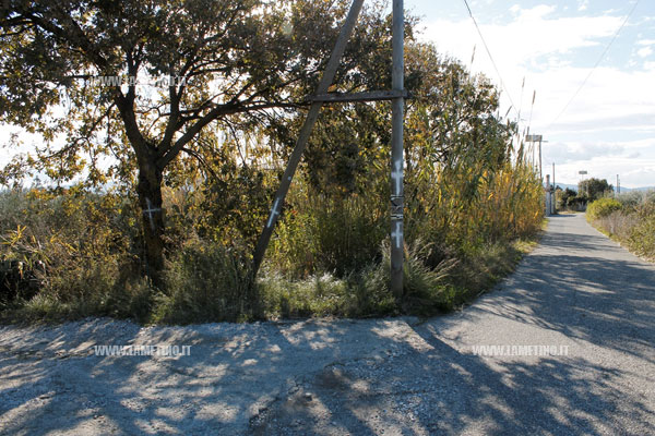 croci-pali-lamezia-via-ausoni-ok.jpg