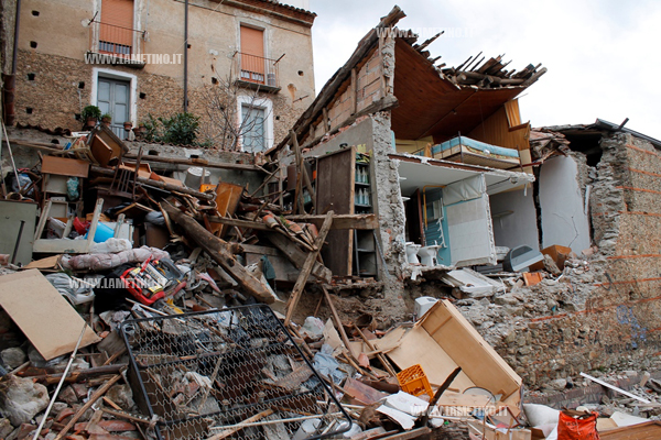 crollo-casa-2.jpg