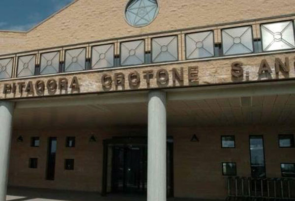 Sindaco Crotone: aeroporto, Comune si candida a diventare socio Sacal
