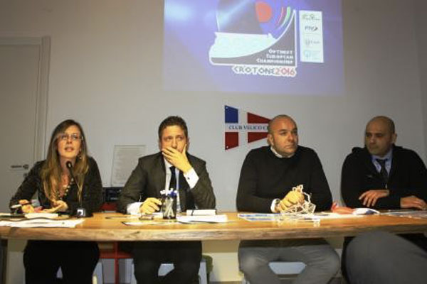 #LaCalabriacherema a Crotone incontra i giovani 