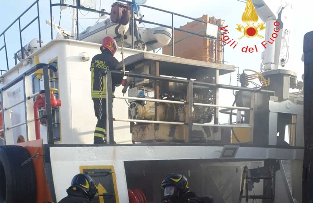 Esplode container su rimorchiatore, a Crotone lutto cittadino