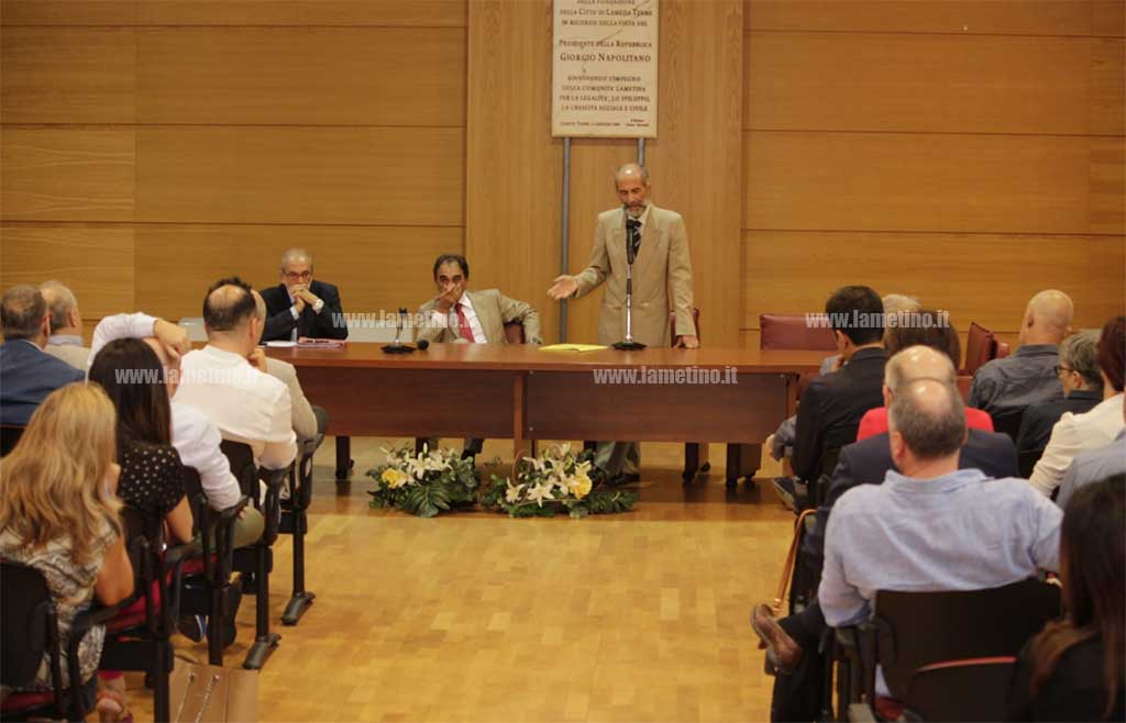 Lamezia, al Comune incontro su Cis: "Possibilità di finanziamenti per creare centro sportivo disabilità, ultimare Palazzetto dello Sport e Carlei"
