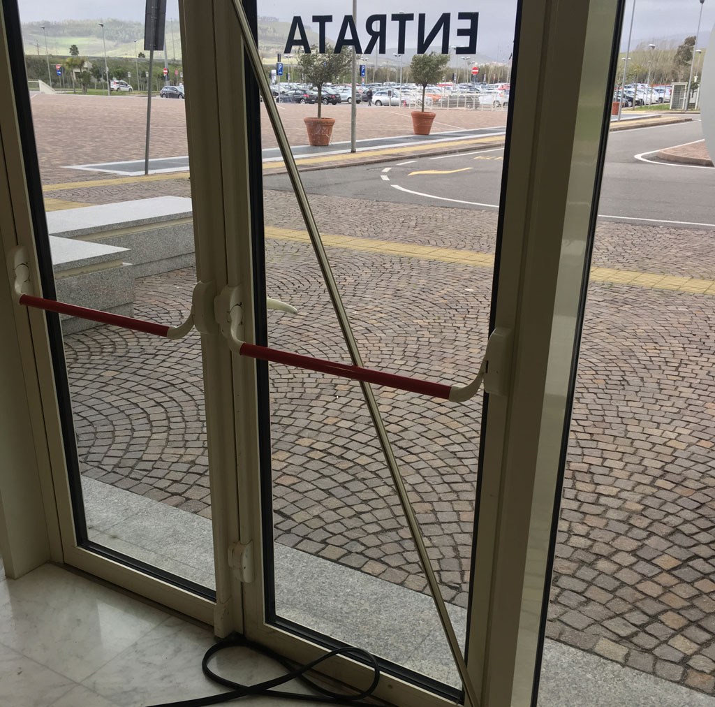 Cisal: vento danneggia porta d'ingresso Cittadella, Regione intervenga per sicurezza dipendenti