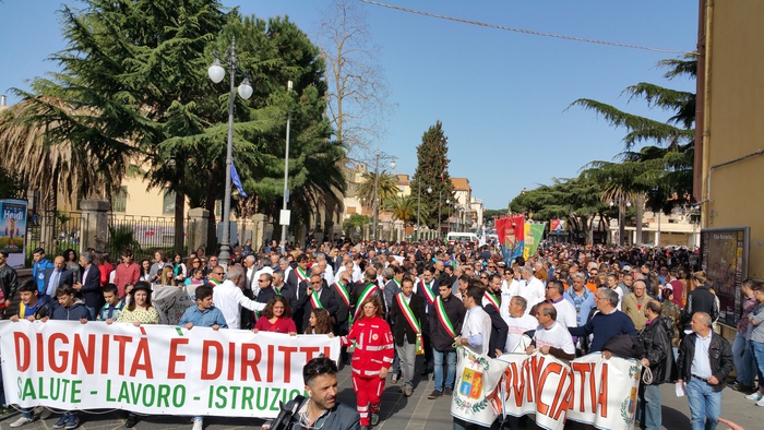 A Vibo la "Marcia dei diritti" per difendere l'ospedale 