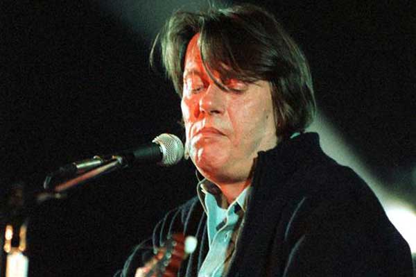 La Calabria ricorda De André, tre iniziative a 20 anni dalla morte dell'artista