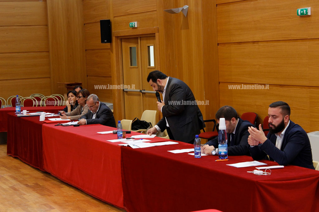 de-biase-consiglio-comunale-19-maggio-3.jpg