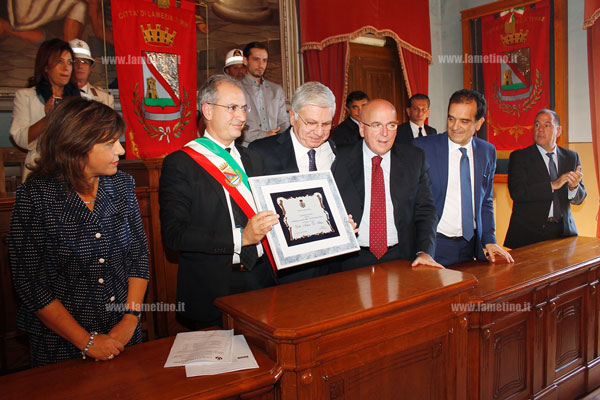 de-felice-cittadinanza-3.jpg