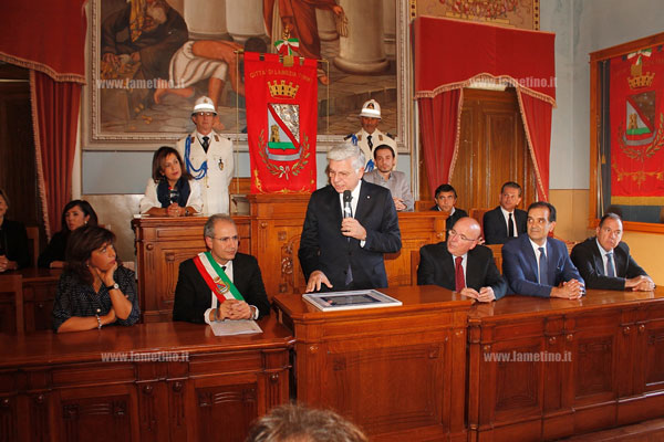 de-felice-cittadinanza-7.jpg