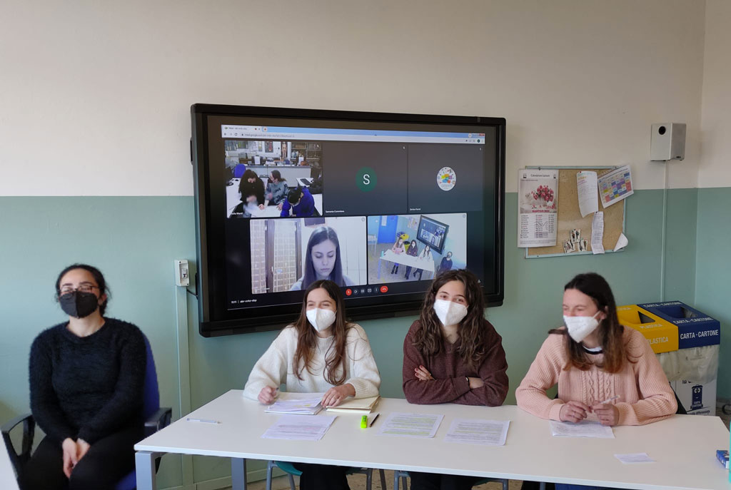Lamezia, secondo posto per la squadra del liceo "Fiorentino" alle Olimpiadi regionali di Debate