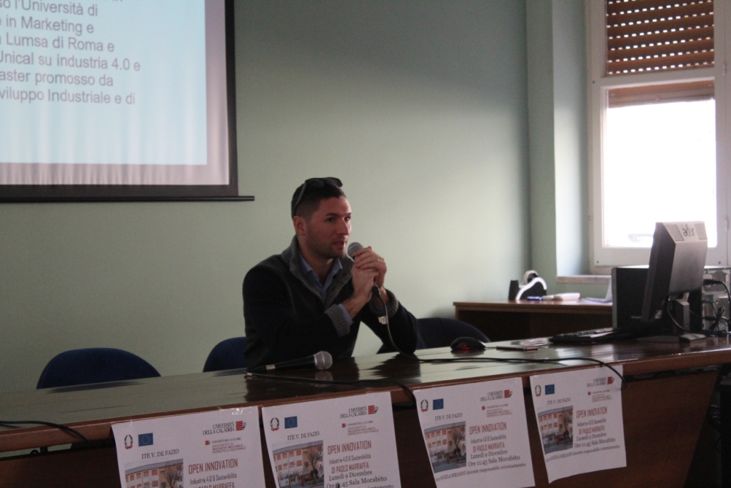 Lamezia, prosegue tour nelle scuole del giovane esperto di marketing Marraffa