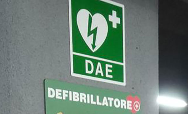 defibrillatore-dae-semiautomatico_fb498.jpg