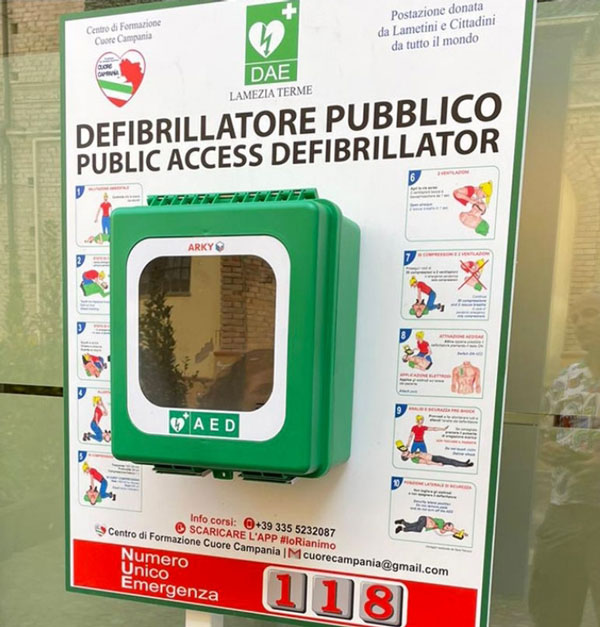 defibrillatore88_ea846.jpg