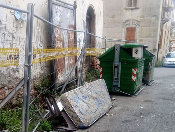 Lamezia, comitati cittadini: “Ancora immagini di degrado e di abbandono”