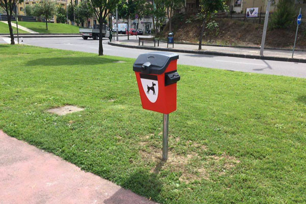 Cosenza, al via campagna sensibilizzazione raccolta deiezioni canine