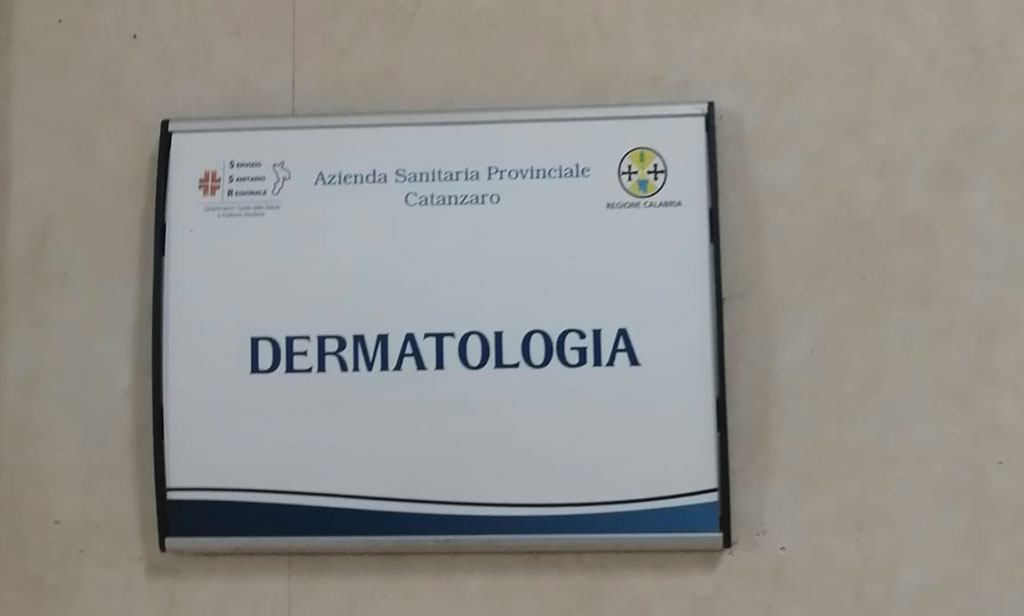 Lamezia, associazione Malati cronici: "Dermatologia servizio essenziale, troppi disagi per gli utenti"