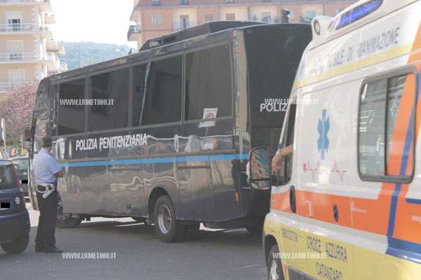 detenuti-arrivo-tribunale-processo-perseo-2.jpg
