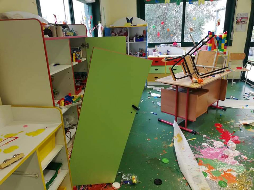Vandalizzata scuola dell'infanzia nel quartiere Arghillà di Reggio Calabria